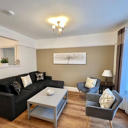 Large Family-Friendly 2Bd Glastonbury Retreat, Sleeps 5 Экстерьер фото