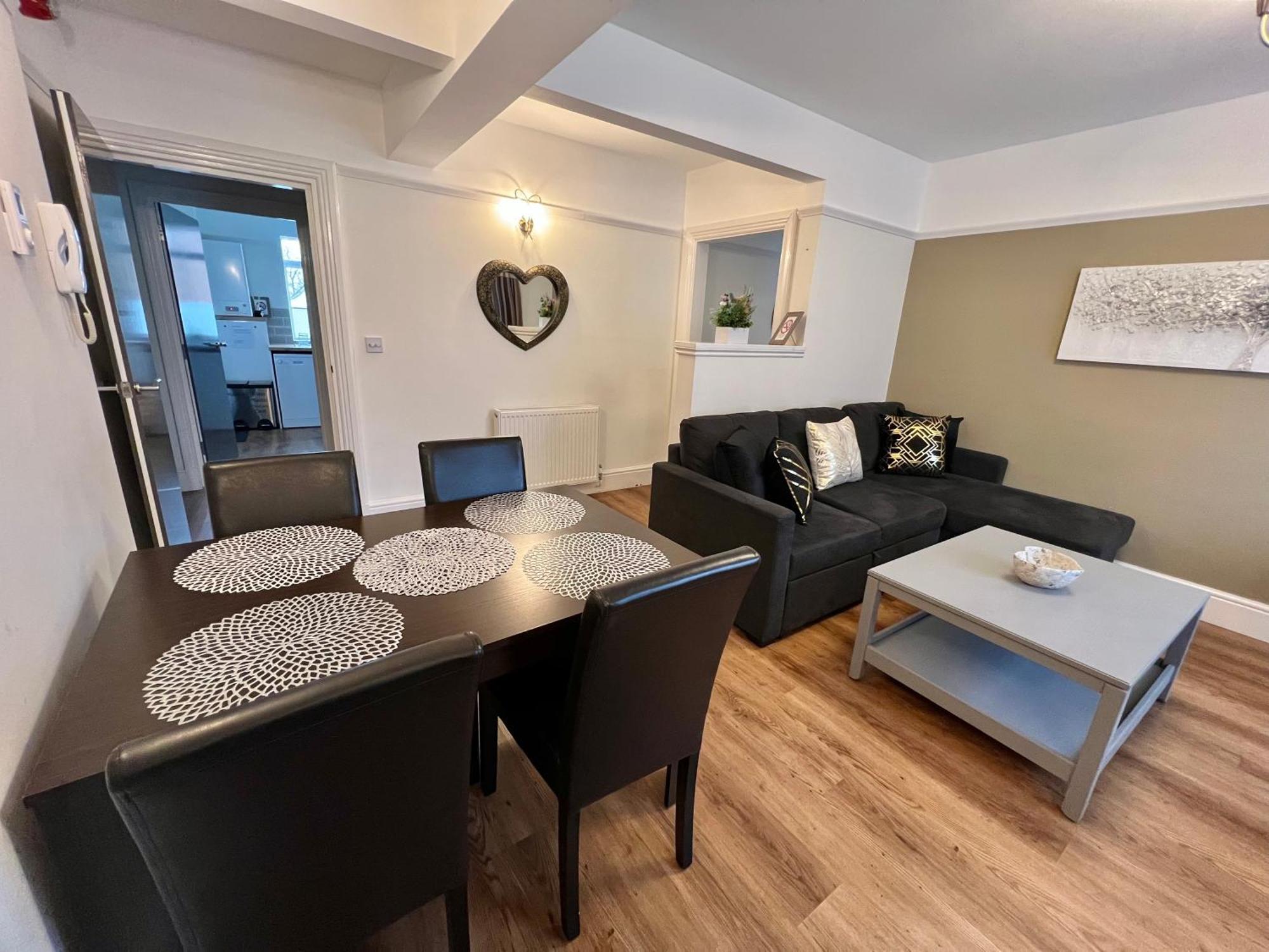 Large Family-Friendly 2Bd Glastonbury Retreat, Sleeps 5 Экстерьер фото