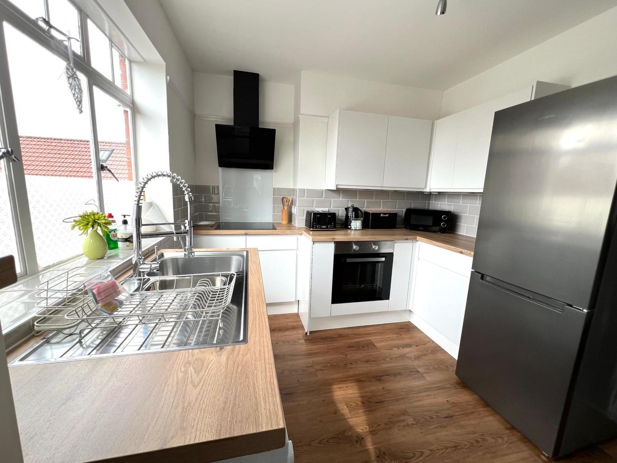 Large Family-Friendly 2Bd Glastonbury Retreat, Sleeps 5 Экстерьер фото